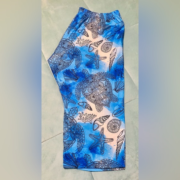 Shirley & Stone Boutique Sleeveless Capri PJ Set - Picture 10 of 12